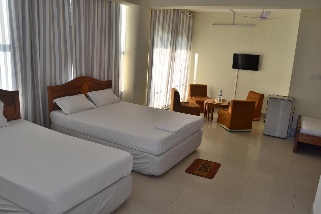 Hotel Marine Plaza Cox's Bazar Bagian luar foto