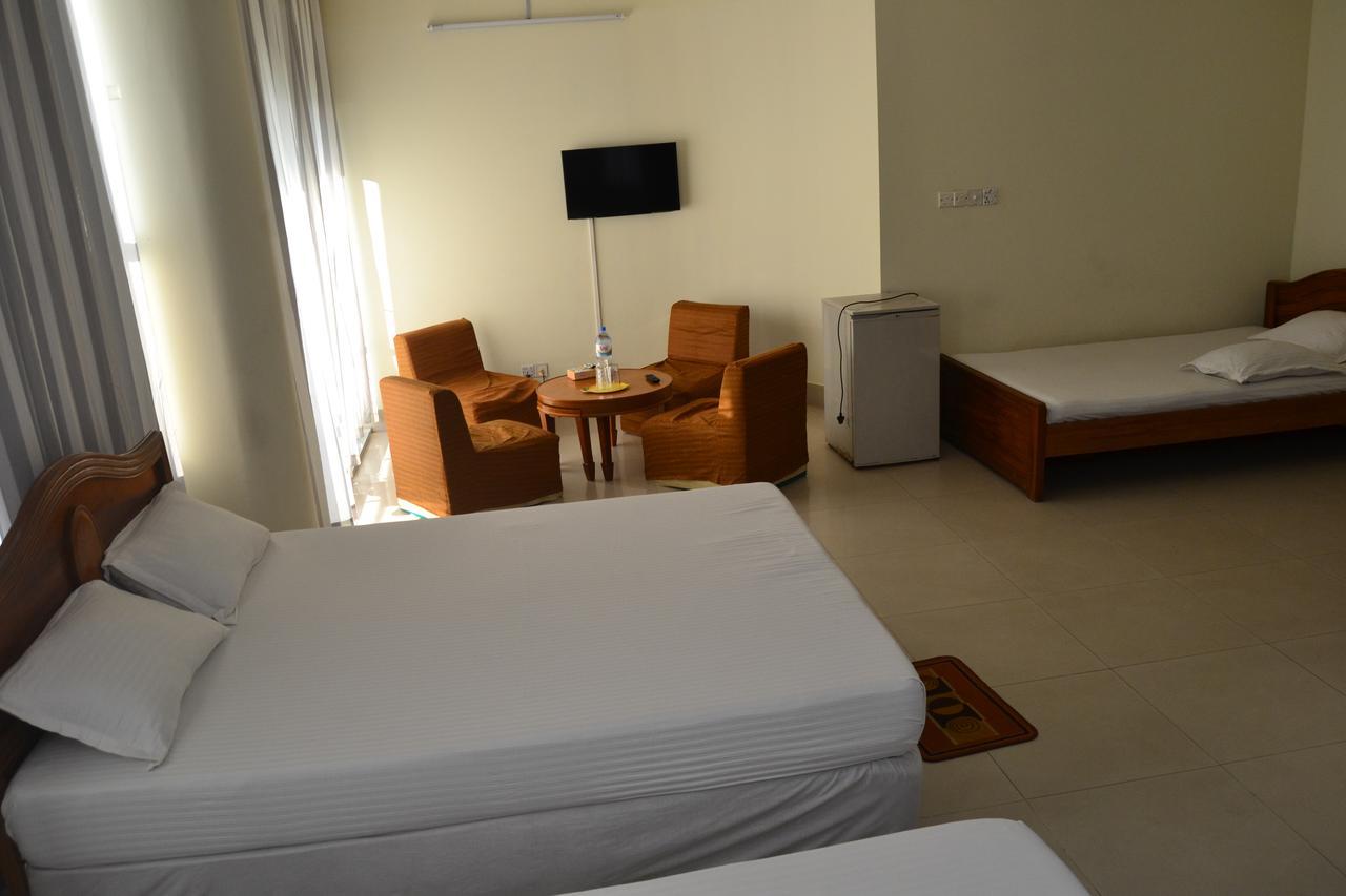 Hotel Marine Plaza Cox's Bazar Bagian luar foto
